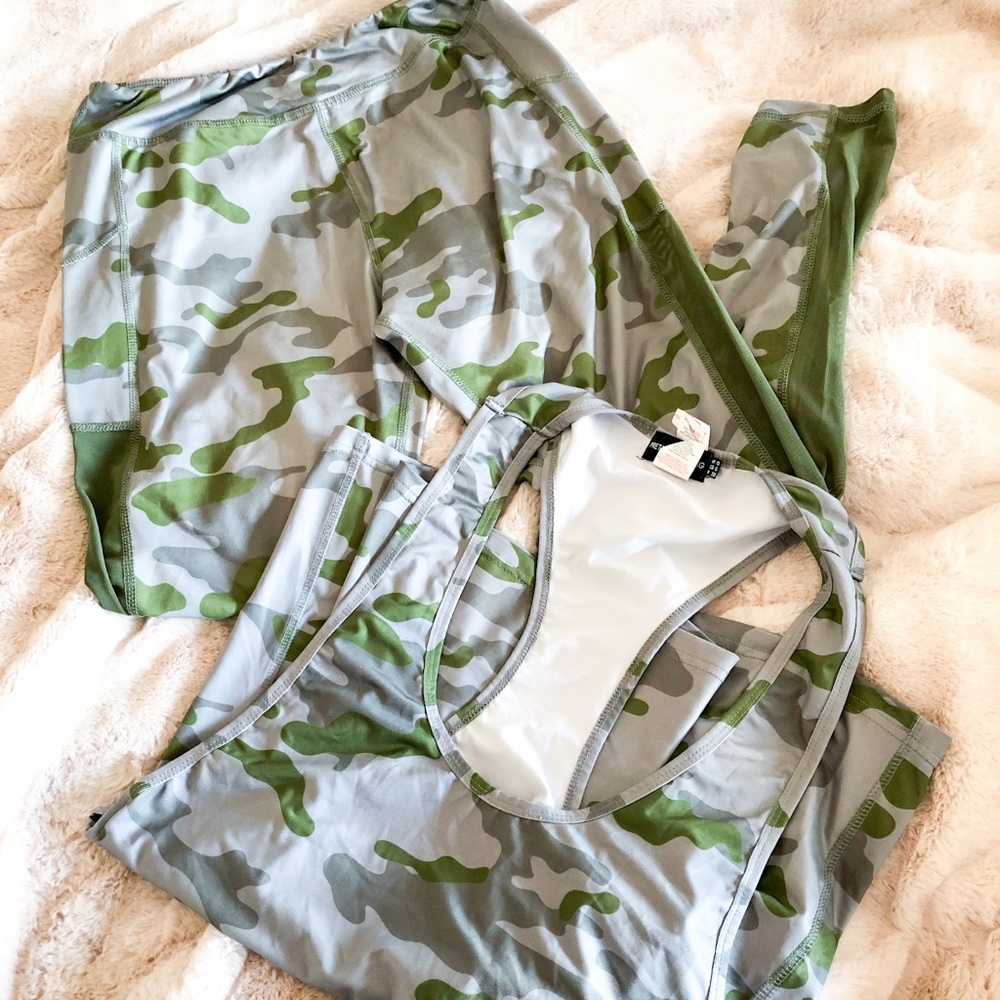 PrettyLittleThing Camo Workout Set
